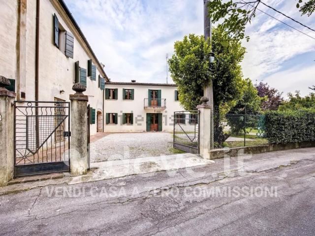 Villetta indipendente in vendita di 260 m² in Via Codette, 5
