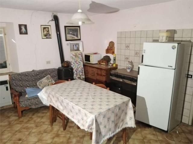 Villetta indipendente in vendita di 260 m² in Via Carlo Alberto dalla chiesa
