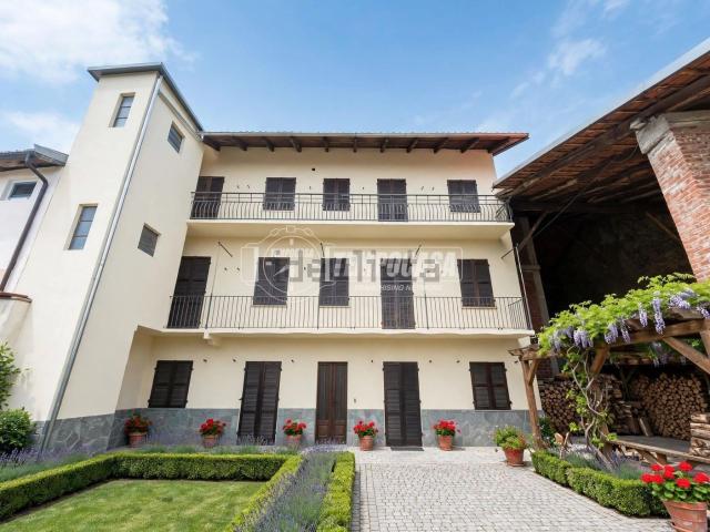 Villetta indipendente in vendita di 260 m² in Via G. Bruno, 8