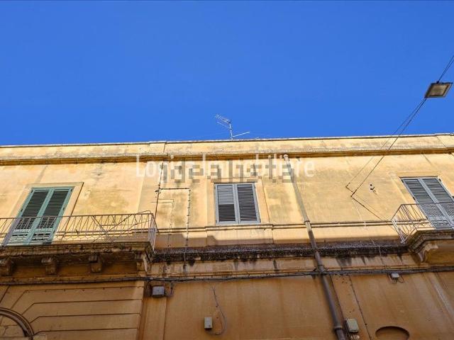 Villetta indipendente in vendita di 260 m² in Via Giuseppe Battaglini