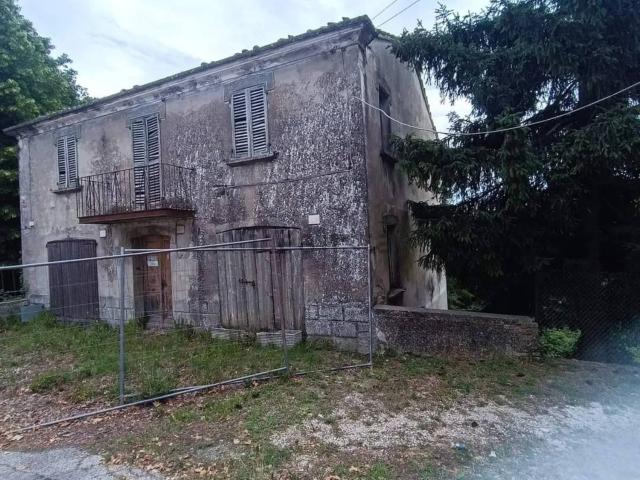 Villetta indipendente in vendita di 260 m² in Via Giosuè del Duca