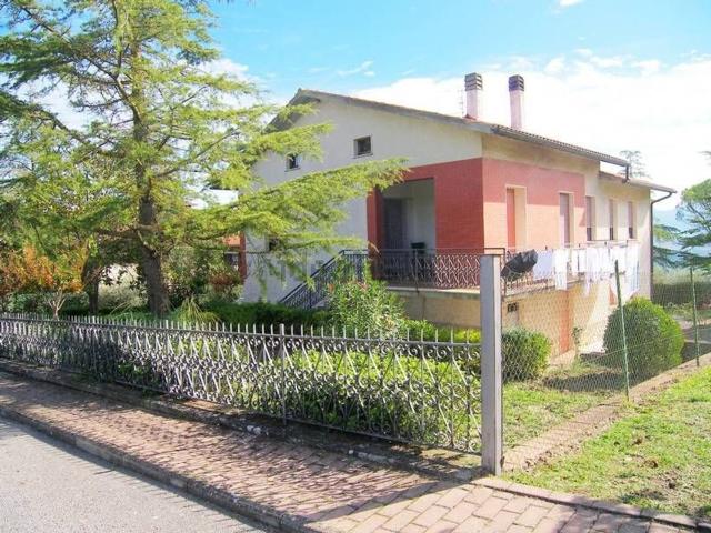 Villetta indipendente in vendita di 260 m² in Via della Croce, 5