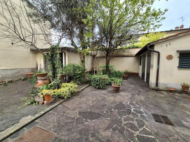 Villetta indipendente in vendita di 260 m² in Via di Querceto, 150