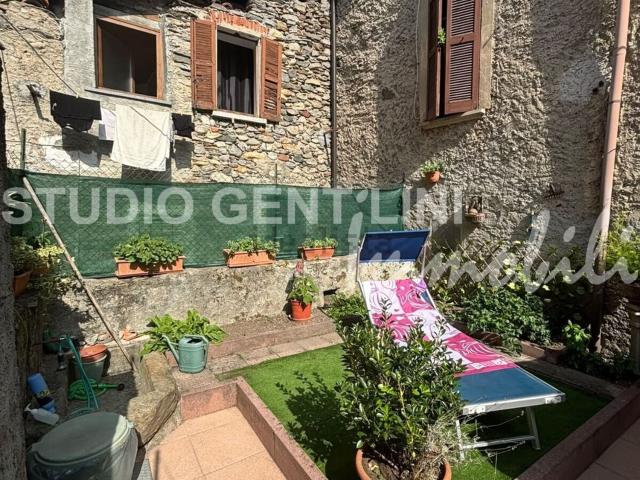 Villetta indipendente in vendita di 260 m² in Via Felice Cavallotti, 8