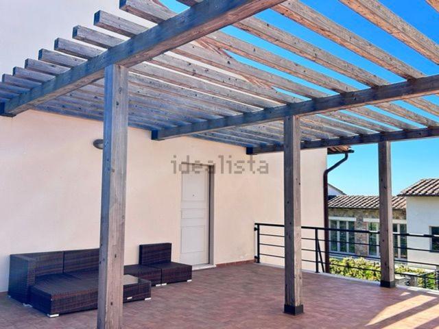 Villetta indipendente in vendita di 260 m² in Via Monticchiello