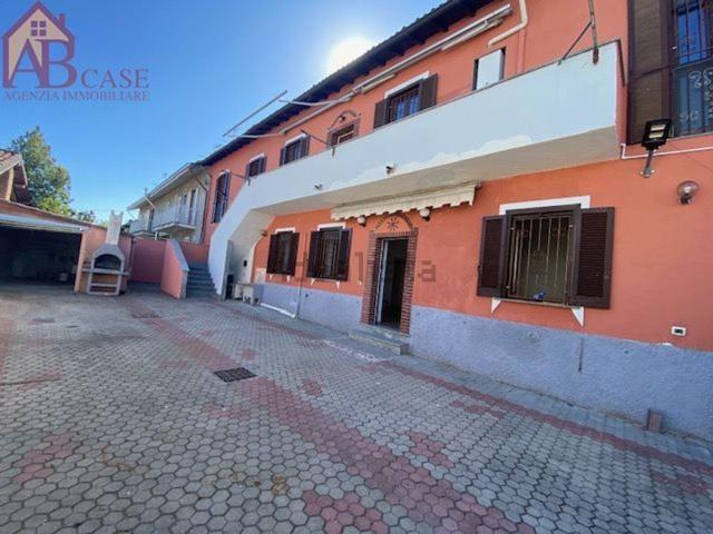 Villetta indipendente in vendita di 260 m² in Via Marconi