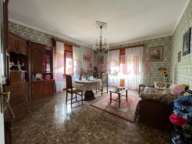 Villetta indipendente in vendita di 260 m² in Via Nazionale, 32