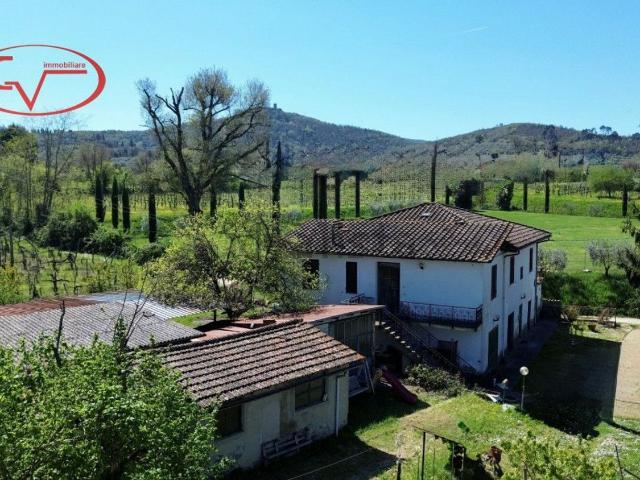 Villetta indipendente in vendita di 260 m² in Via Niccolò Paganini