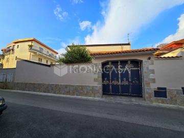 Villetta indipendente in vendita di 260 m² in Via San Pietro