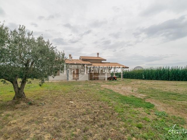 Villetta indipendente in vendita di 260 m² in Via Parataglio, 1181