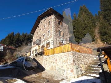 Villetta indipendente in vendita di 260 m² in Via Piano
