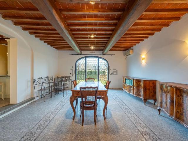 Villetta indipendente in vendita di 260 m² in Via Ribaldaccio