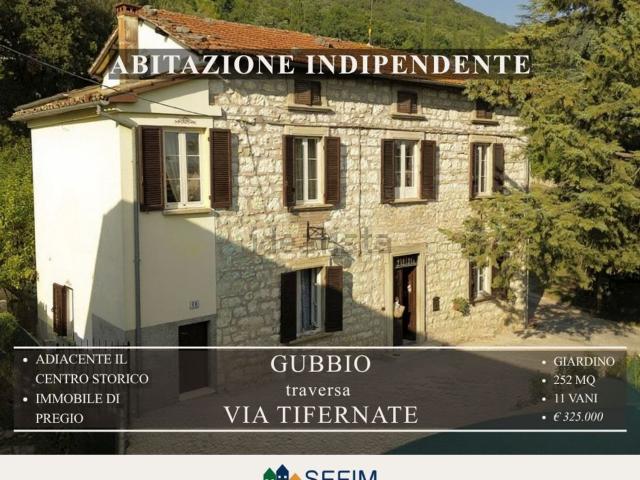 Villetta indipendente in vendita di 260 m² in Via Tifernate, 46