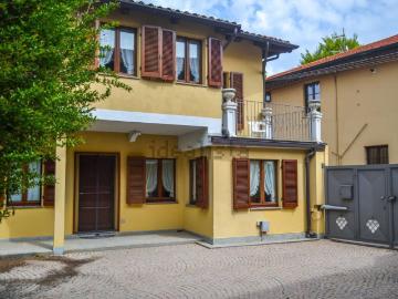 Villetta indipendente in vendita di 260 m² in Via Umberto I, 32
