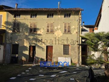 Villetta indipendente in vendita di 260 m² in Via V. Veneto, 70