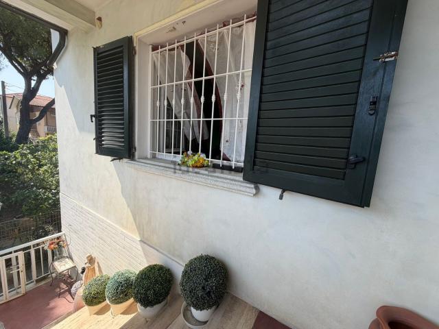 Villetta indipendente in vendita di 260 m² in Viale Bologna
