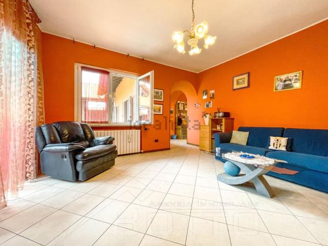 Villetta indipendente in vendita di 260 m² in Vicolo Rinaldi, 12