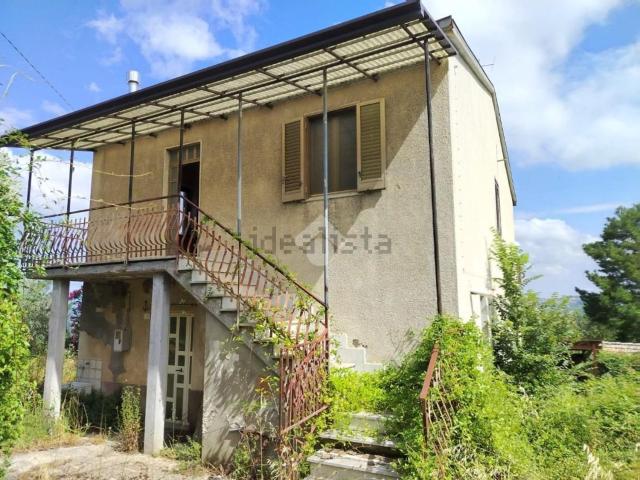 Villetta indipendente in vendita di 260 m² in Contrada CARRARI