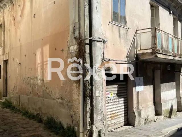 Villetta indipendente in vendita di 260 m² in Corso Umberto I