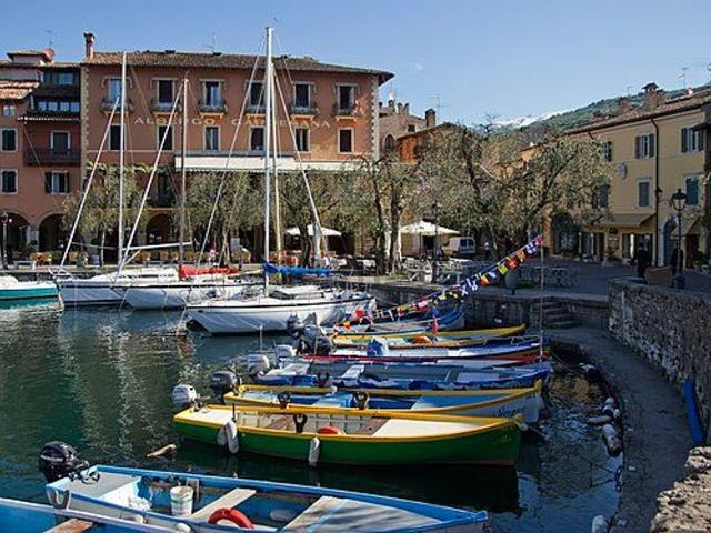 Villetta indipendente in vendita di 260 m² in Corso Dante Alighieri