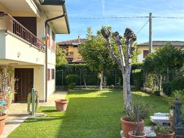 Villetta indipendente in vendita di 260 m² in Corso delle Terme