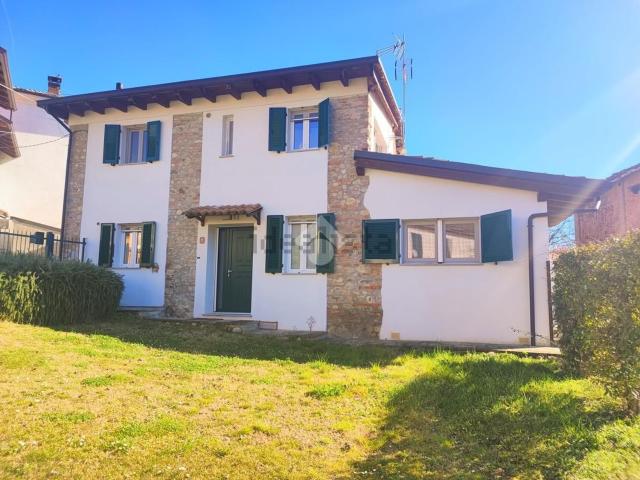 Villetta indipendente in vendita di 260 m² in Frazione Magostino, 1