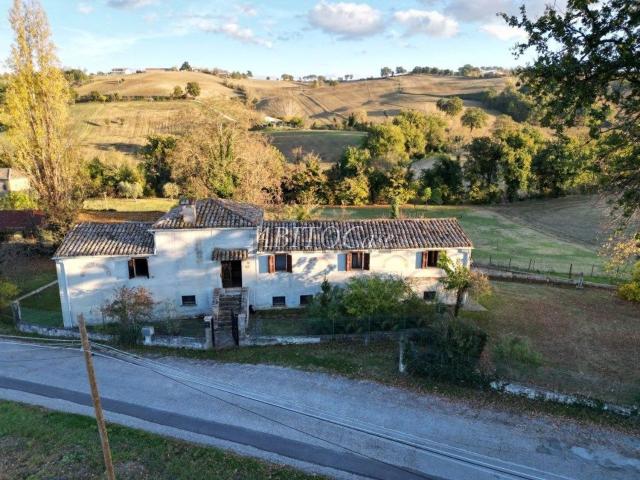 Villetta indipendente in vendita di 260 m² in Località loretello