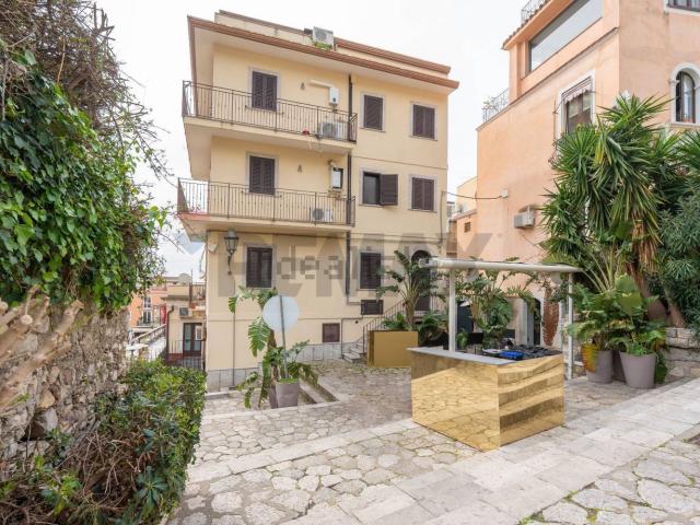 Villetta indipendente in vendita di 260 m² in Piazza Carmine, 7