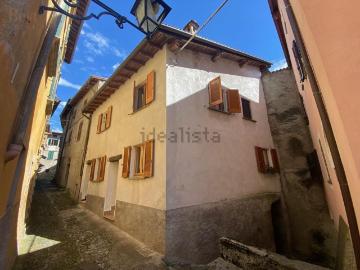 Villetta indipendente in vendita di 260 m² in Strada Sasso Rosso Dasio, 68