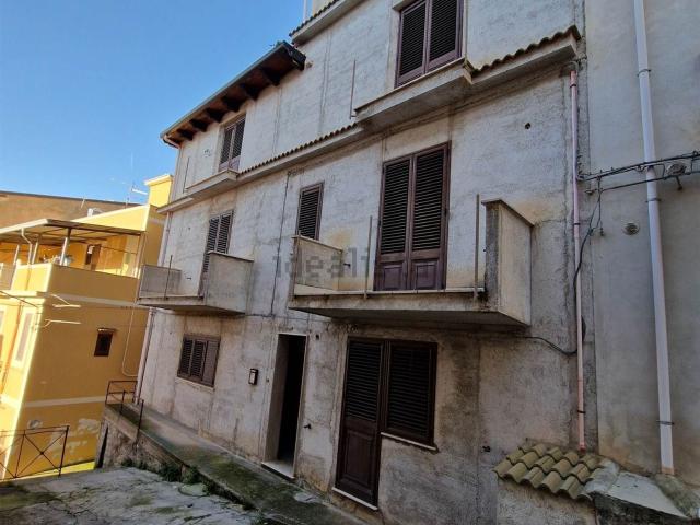 Villetta indipendente in vendita di 261 m²