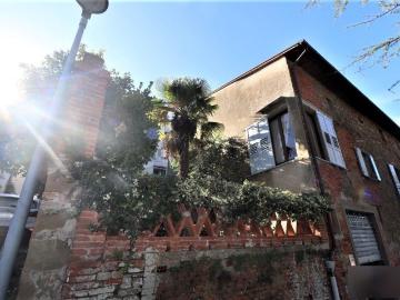 Villetta indipendente in vendita di 261 m² in Via del Solatio