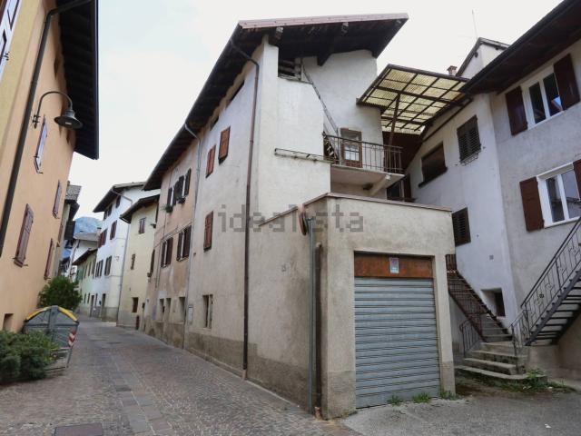 Villetta indipendente in vendita di 261 m² in Via della Villa, 71
