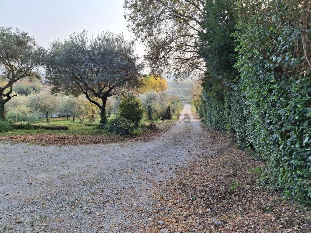 Villetta indipendente in vendita di 261 m² in Via Frà Giocondo