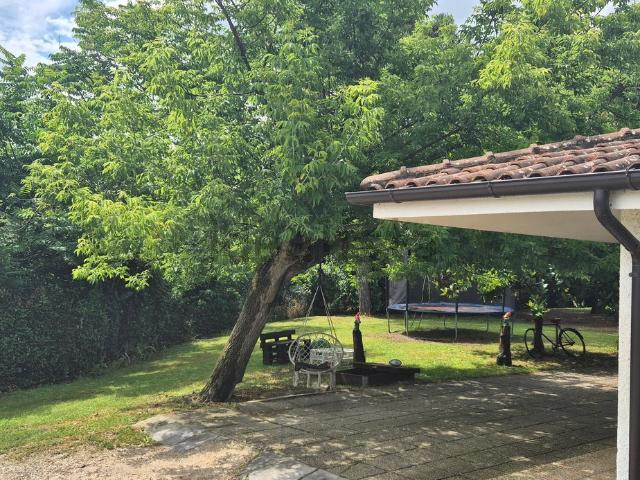 Villetta indipendente in vendita di 261 m² in Via Rustico