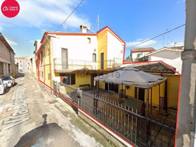Villetta indipendente in vendita di 262 m² in Via Domenico Troili, 12