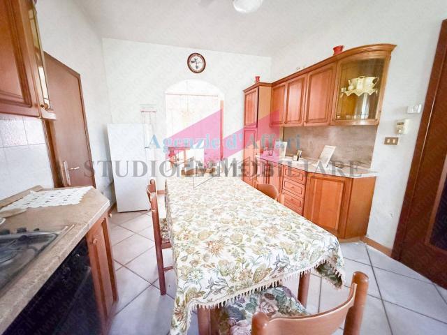 Villetta indipendente in vendita di 262 m² in Via Zelo, 917