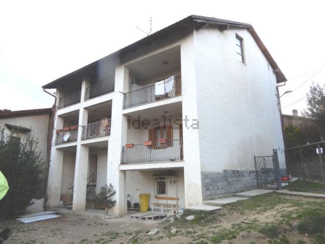 Villetta indipendente in vendita di 262 m² in Frazione Uccelli, 27