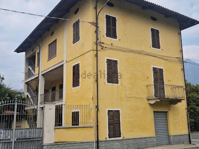 Villetta indipendente in vendita di 263 m² in Via Aosta, 15