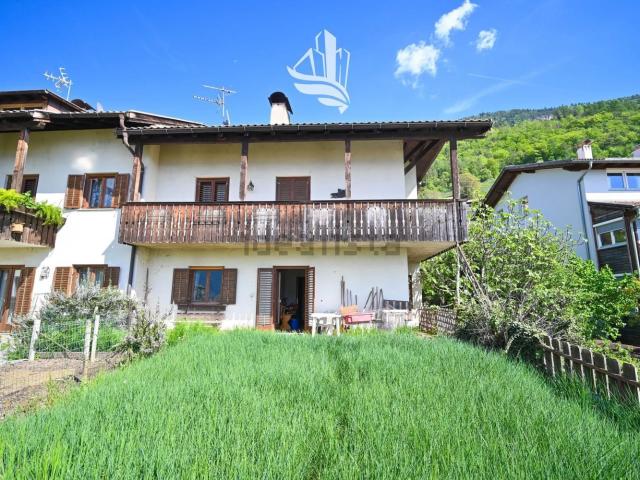 Villetta a schiera in vendita di 263 m² in Via Kaltegg