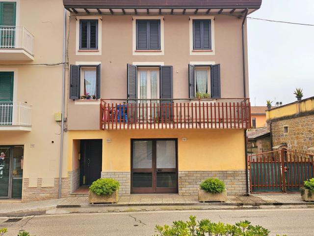 Villetta indipendente in vendita di 263 m² in Via Tagliamento, 84