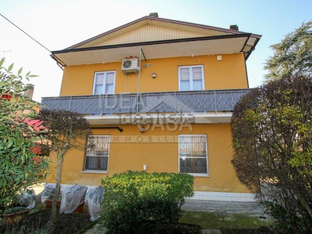 Villetta indipendente in vendita di 264 m² in Via Francesco Montanari, 5