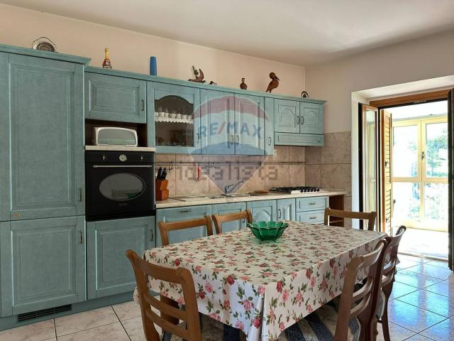 Villetta indipendente in vendita di 264 m² in Via San Lorenzo, 12