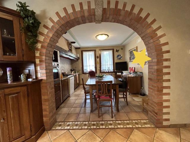 Villetta indipendente in vendita di 265 m²