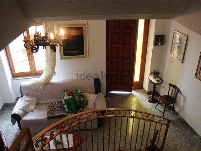 Villetta indipendente in vendita di 265 m² in Via Cagliari