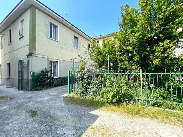 Villetta indipendente in vendita di 265 m² in Via Alessandro Manzoni, 14