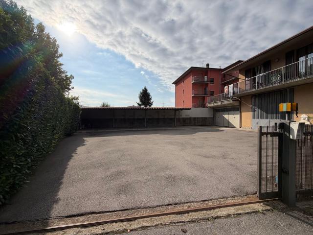 Villetta indipendente in vendita di 265 m² in Via Giosuè Carducci, 1