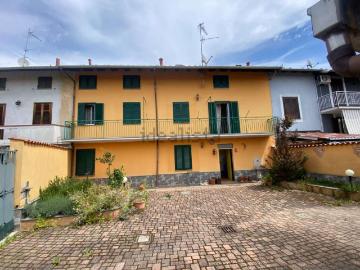 Villetta indipendente in vendita di 265 m² in Via Vecchiarino