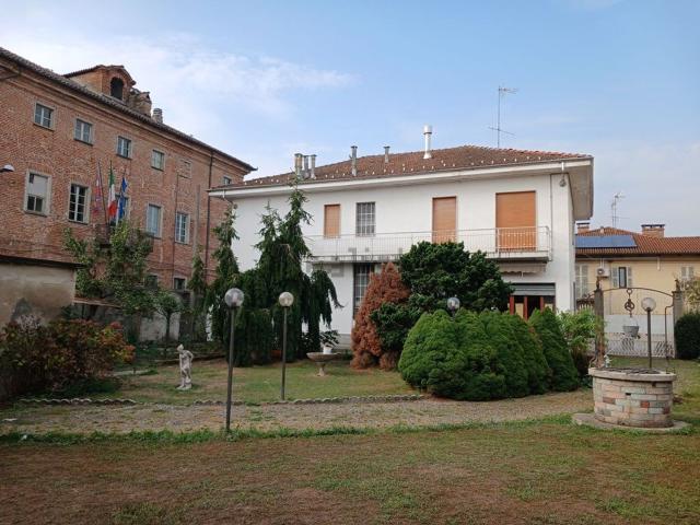 Villetta indipendente in vendita di 266 m² in Via Giuseppe Mazzini, 2