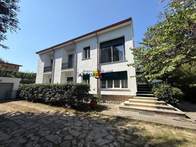 Villetta indipendente in vendita di 266 m² in Via delle Salvie, 40