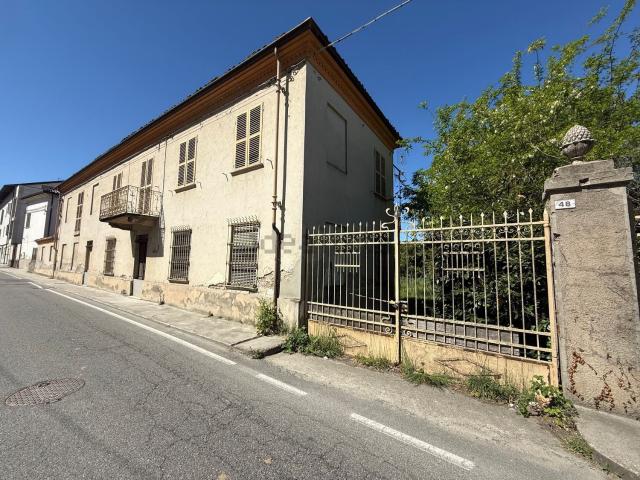 Villetta indipendente in vendita di 266 m² in Via Luigi Bosca